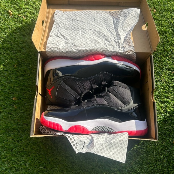 Jordan 11 breads - Picture 2 of 3